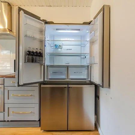 Trifft Zeche By Cordis Sky Fuer Bis Zu 7 Personen 5 Minuten Zur Messe Und Zum Hauptbahnhof Apartment