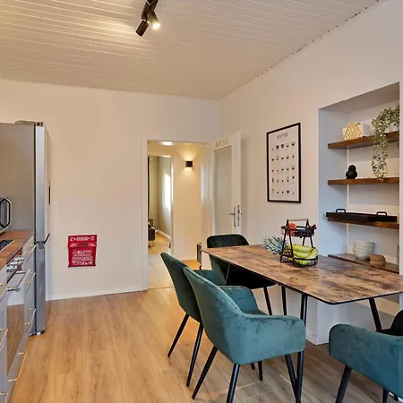 Trifft Zeche By Cordis Sky Fuer Bis Zu 7 Personen 5 Minuten Zur Messe Und Zum Hauptbahnhof