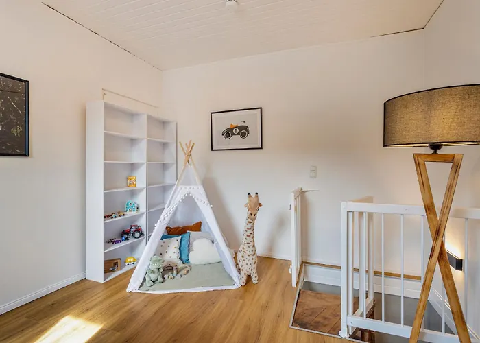 Trifft Zeche By Cordis Sky Fuer Bis Zu 7 Personen 5 Minuten Zur Messe Und Zum Hauptbahnhof